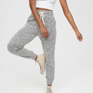 American Eagle Snowday Jogger